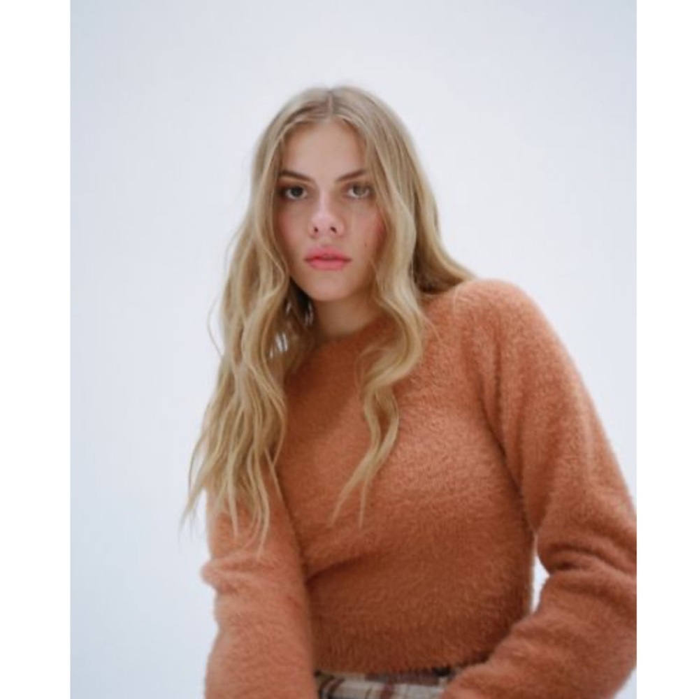 UO Cropped Sweater